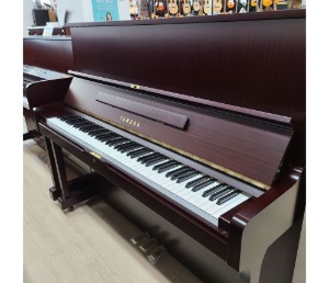 야마하 중고 업라이트 피아노 W120 BS